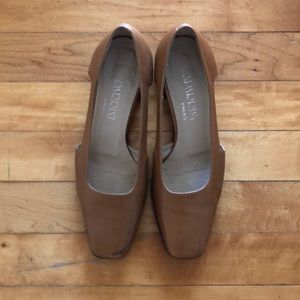 GUC Italian made leather shoes